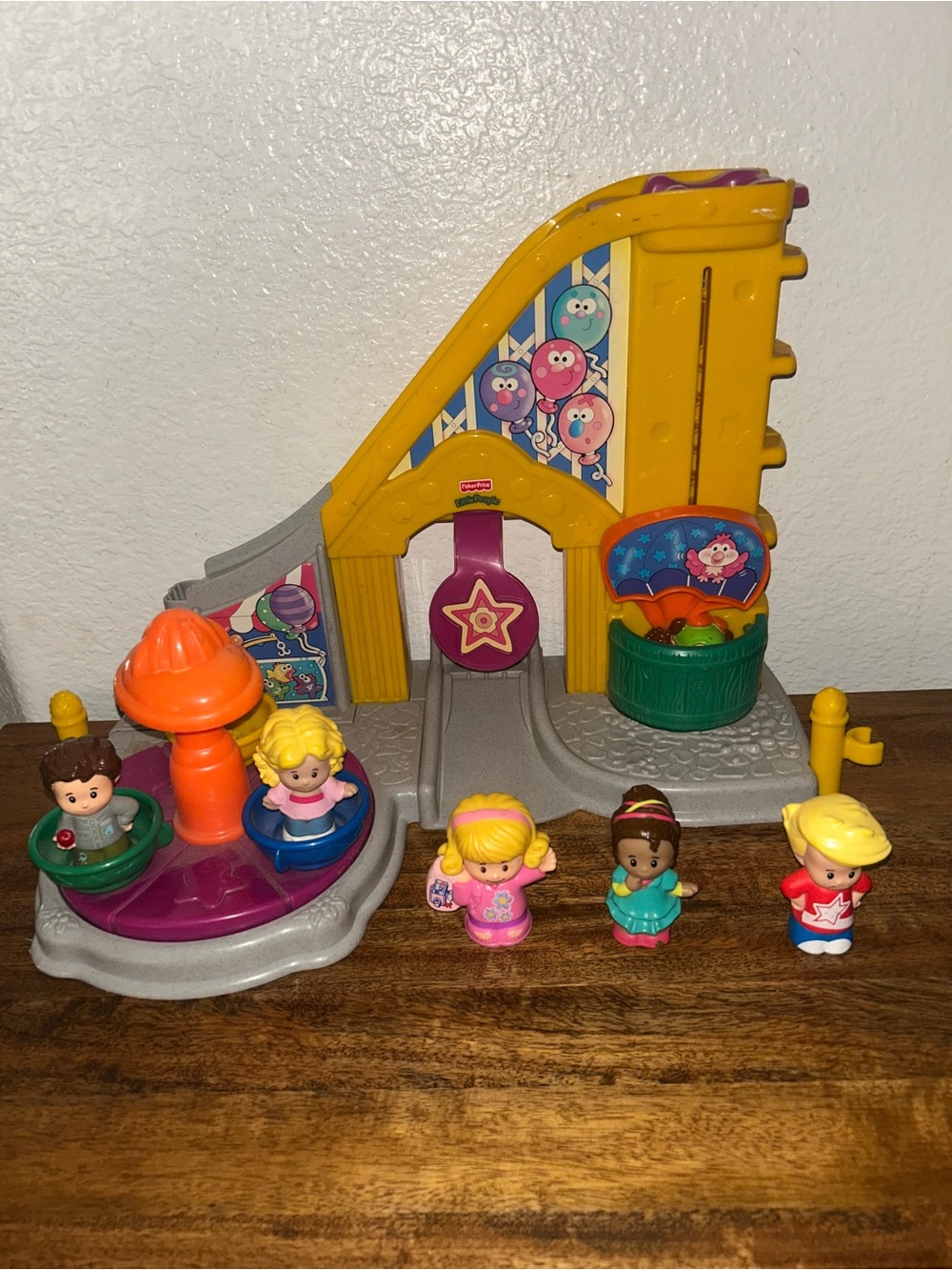 Fisher Price Little People Playset